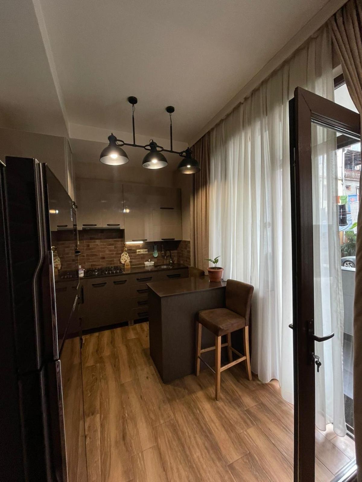 Apartment Anzi Батумі Екстер'єр фото