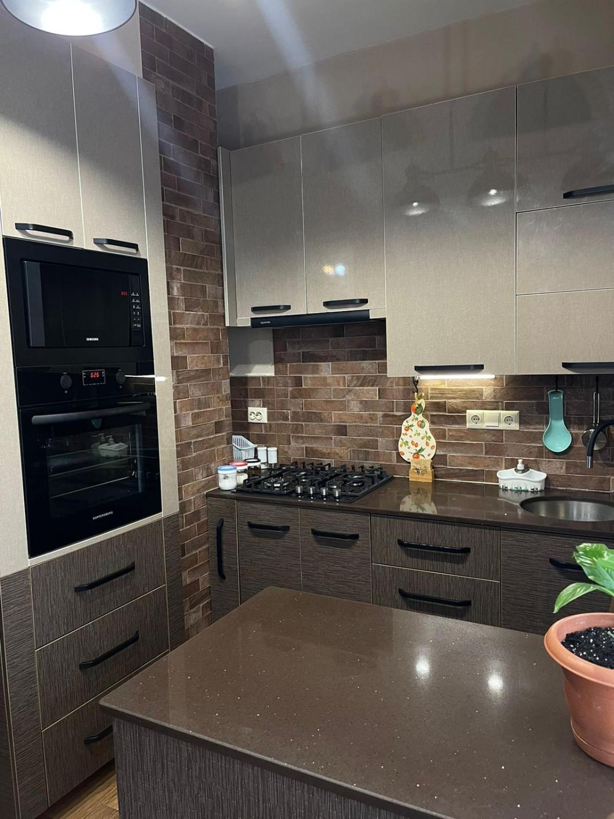 Apartment Anzi Батумі Екстер'єр фото