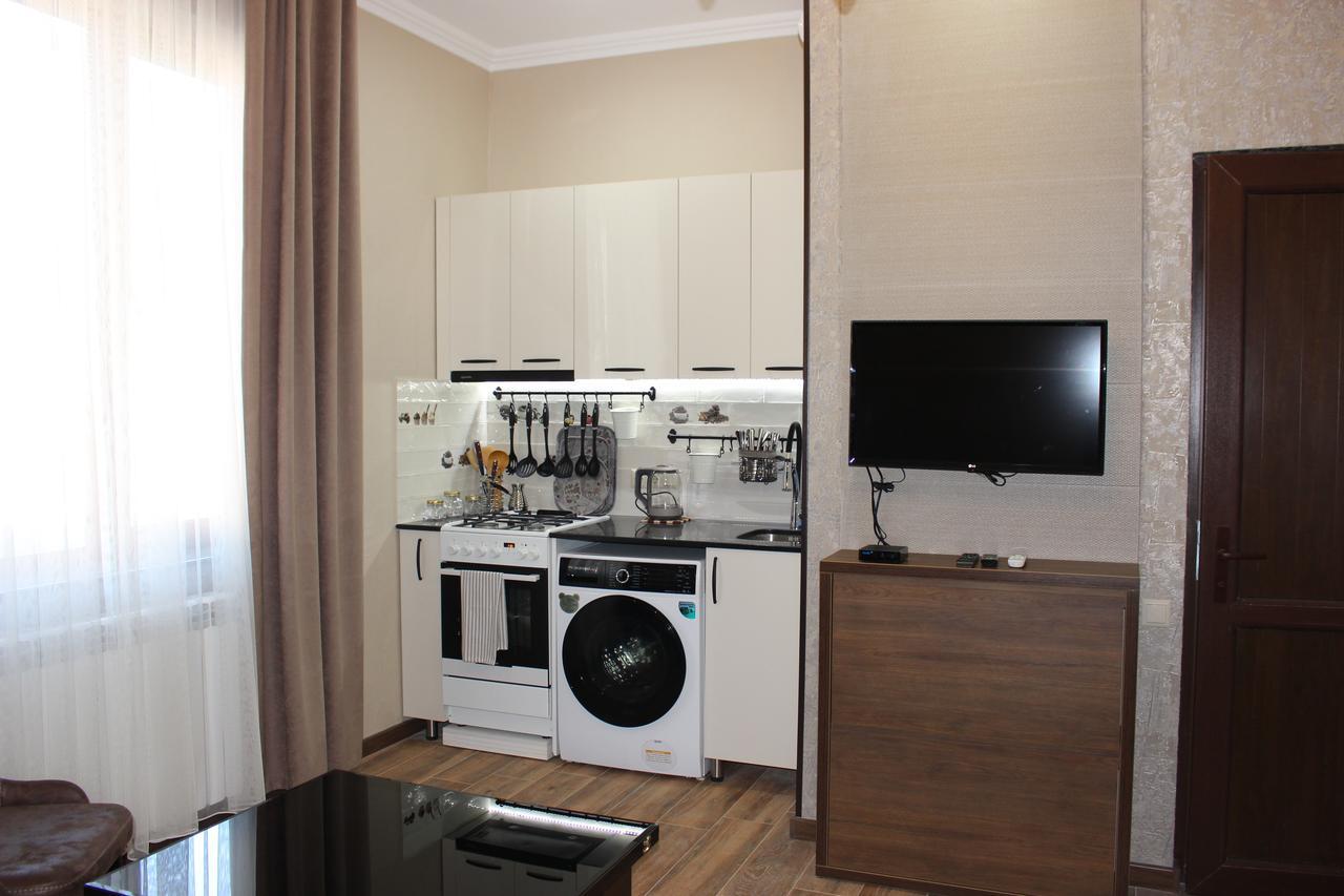 Apartment Anzi Батумі Екстер'єр фото