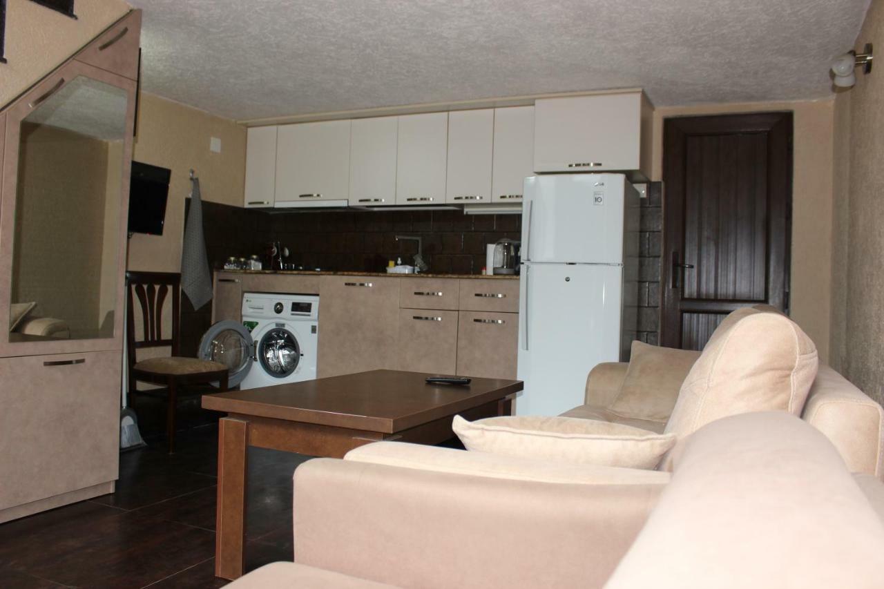 Apartment Anzi Батумі Екстер'єр фото